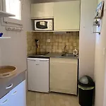Giens, A Pied, Jardin Prive Appartement Hyères