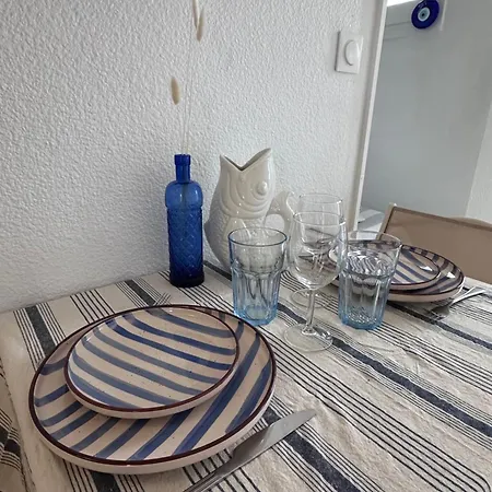 Apartment Giens, A Pied, Jardin Prive