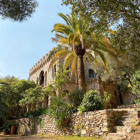 Giens, A Pied, Jardin Prive *